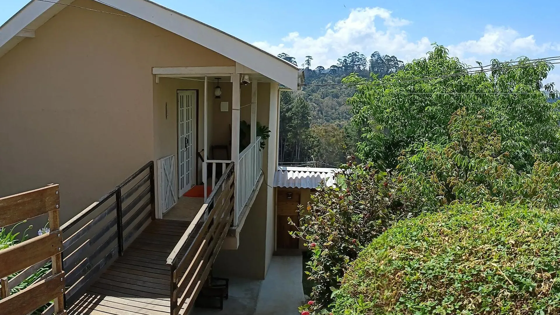 Casa Cantinho Do Aconchego contacts
